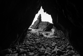 CresentHeadSeacave900.jpg