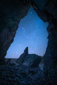 StarrySeacave900.jpg