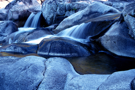 bm_03_behana_blue_1.jpg