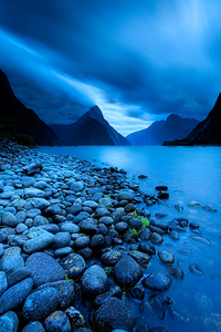 milfordblue600.jpg